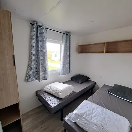 Camping Sainte Mere Eglise Buitenkant foto